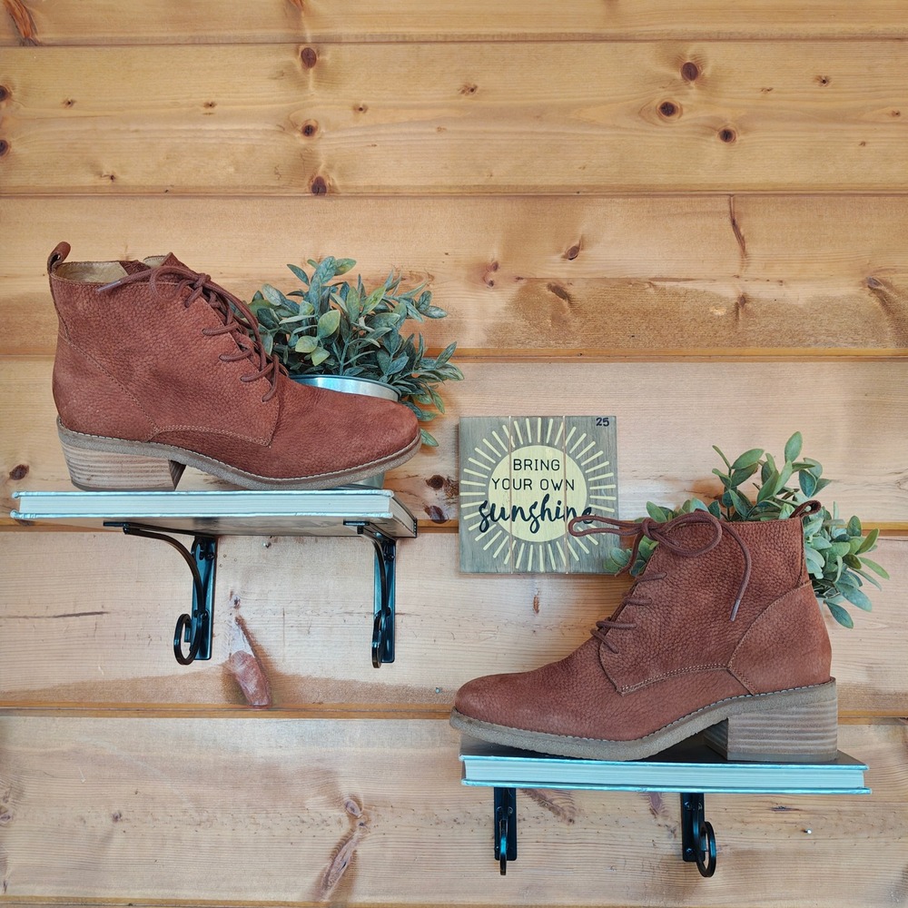 Lucky Brand Tamela Lace-Up Heel Booties Toffee Brown Embossed Nubuck Shoe Sz 8 M